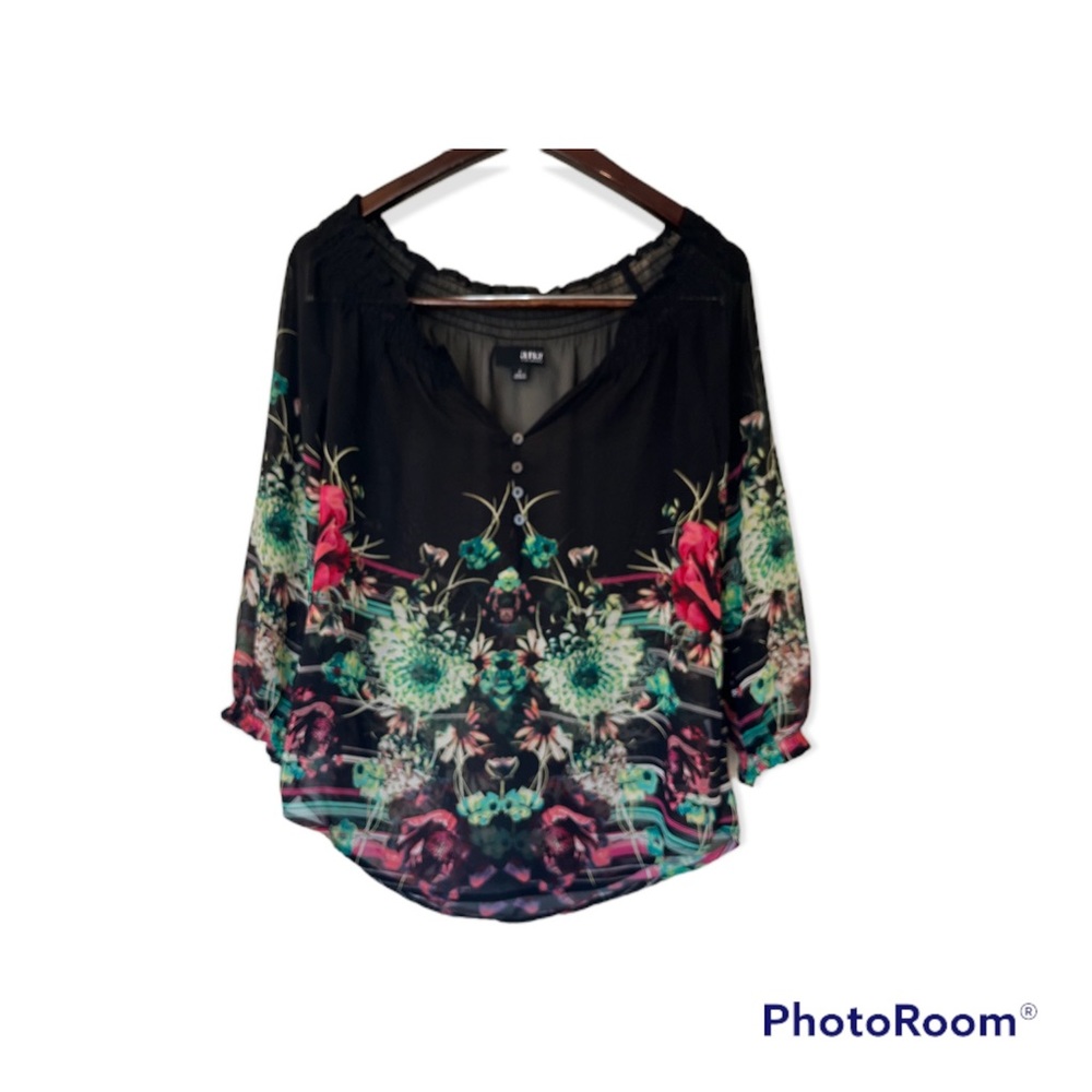 a.n.a. Semi sheer small Black Floral blouse